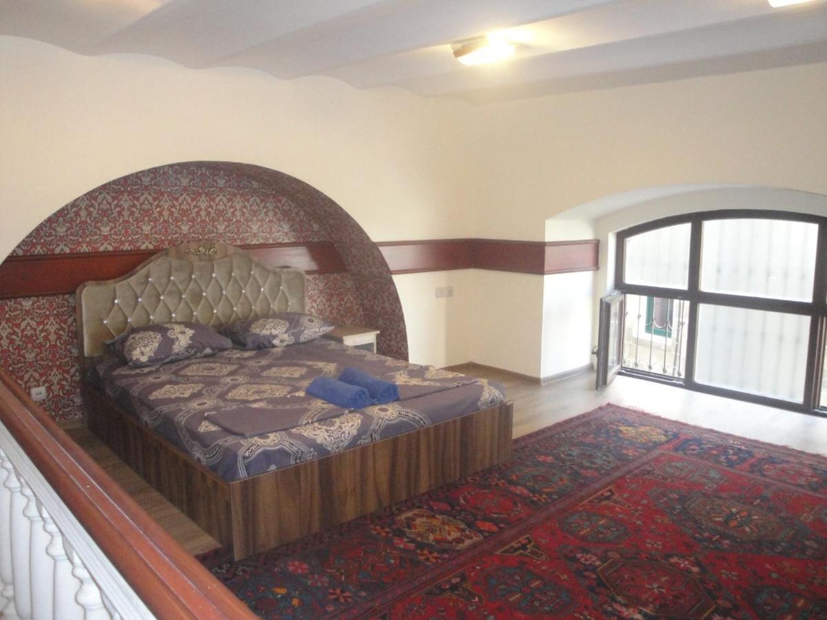 Delux Duplex Apartment In Old City Baku Bagian luar foto